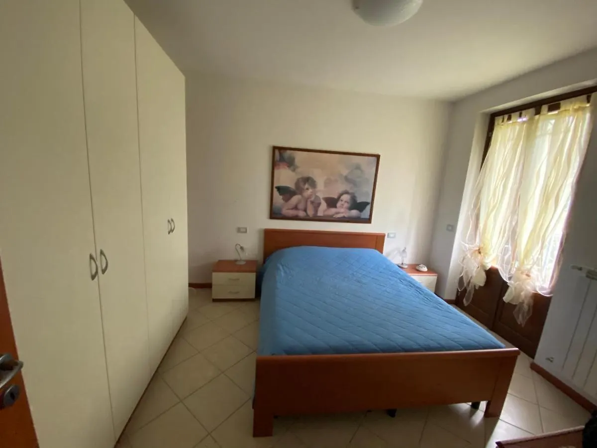 Appartamento Fronte Lago Casa Vacanze Toscolano-Maderno 0*,  Italia